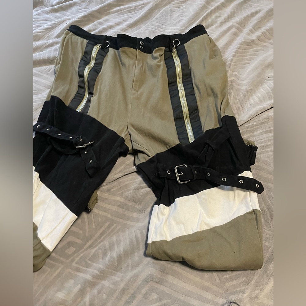 Fashion nova pants